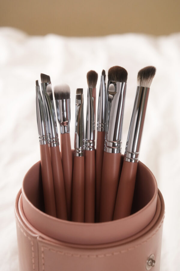 【韓國製】彩妝刷具X8隻（不含筆筒）